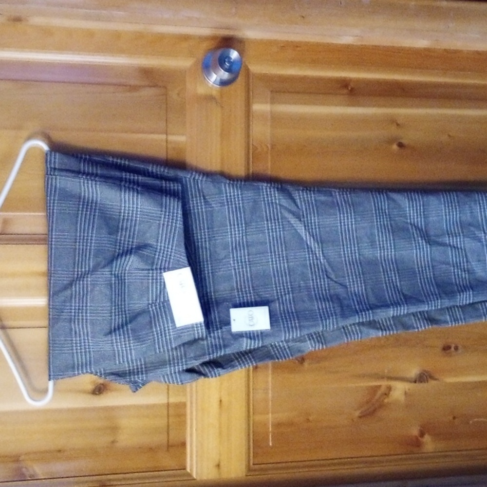 Cato Plus sz black & white with hints of silver dress pants sz 20w